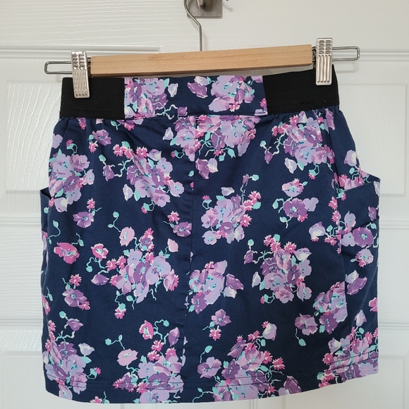Floral mini Skirt - Picture 9 of 12